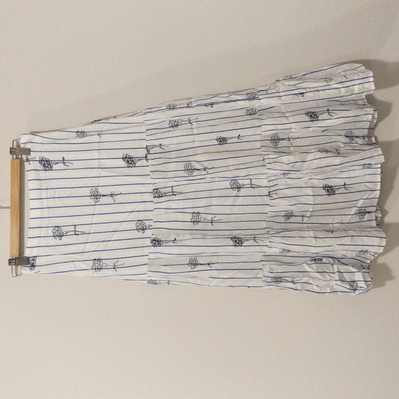 Club Monaco Skirt - Picture 1 of 4